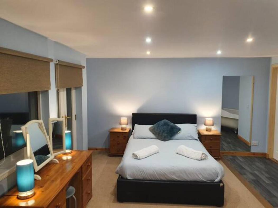 Ensuite Rooms Wick  Bagian luar foto